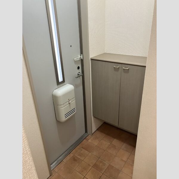 玄関 (玄関)