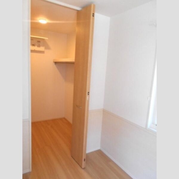 収納 (ウォークインクローゼット)