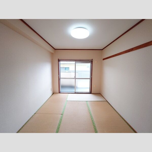 その他 (和室6帖)