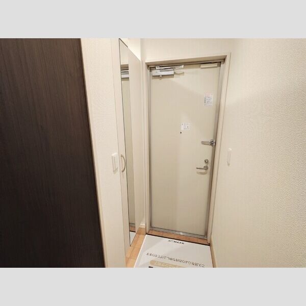 玄関 (玄関)