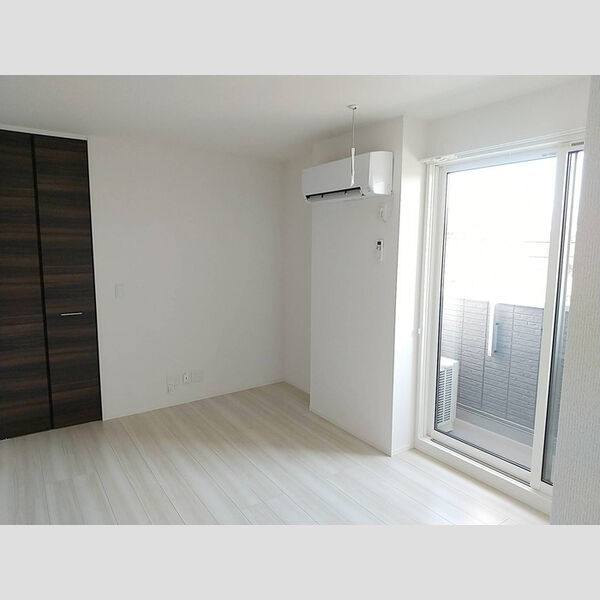 居室・リビング (洋室8.1帖)