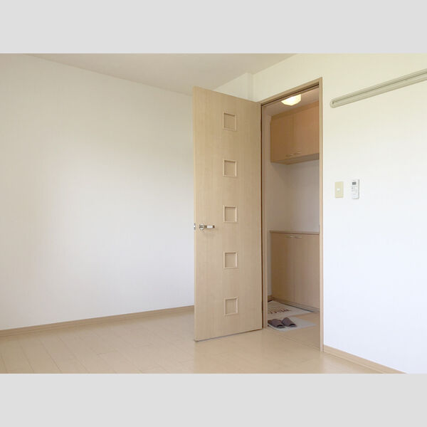 その他 (北側洋室6帖)