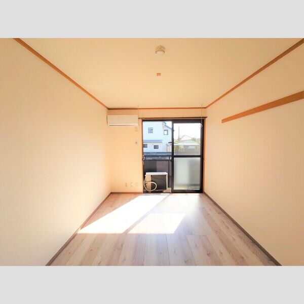 その他 (洋室6帖(別角度))