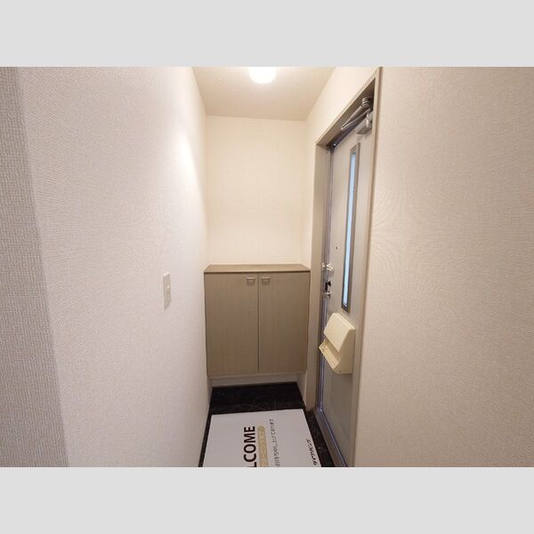 玄関 (玄関)