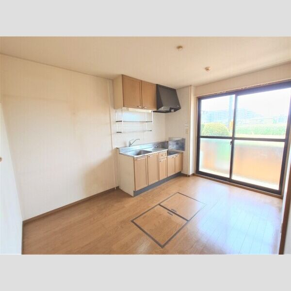 居室・リビング (DK6帖)