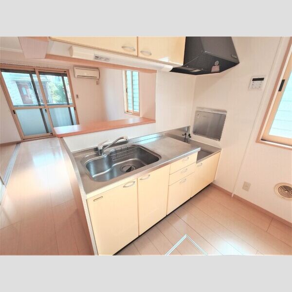 キッチン (キッチン)