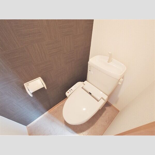 トイレ (温水洗浄暖房便座)