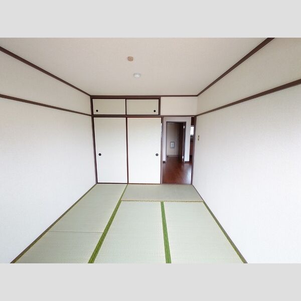 その他 (和室6帖(別角度))