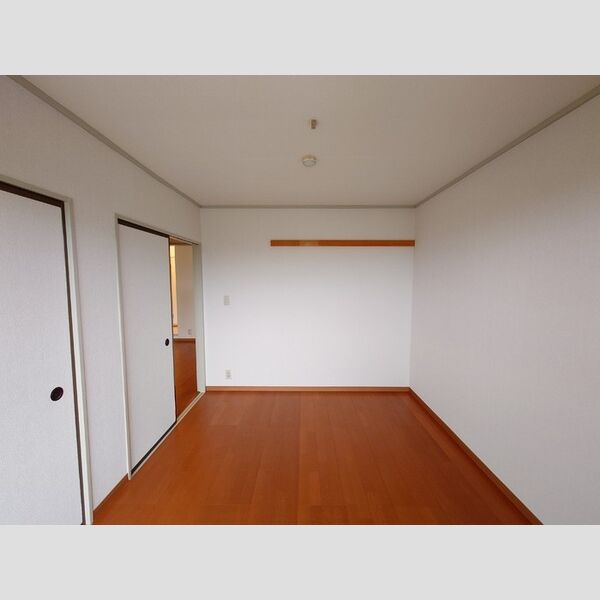 その他 (洋室6帖(別角度))