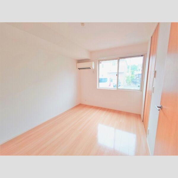 その他 (洋室6帖)