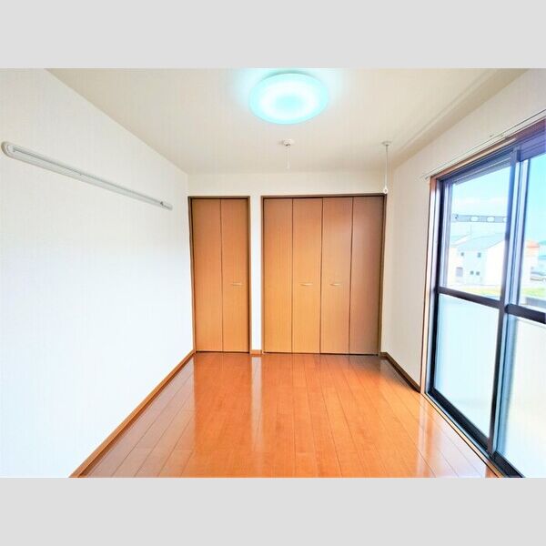 その他 (洋室6帖(別角度))