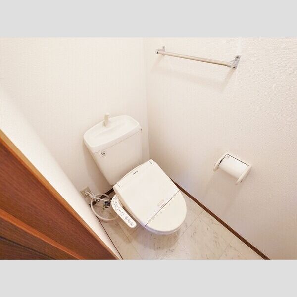 トイレ (温水洗浄暖房便座)