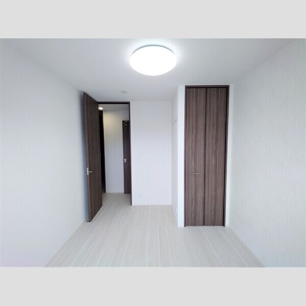 その他 (洋室5.5帖(別角度))