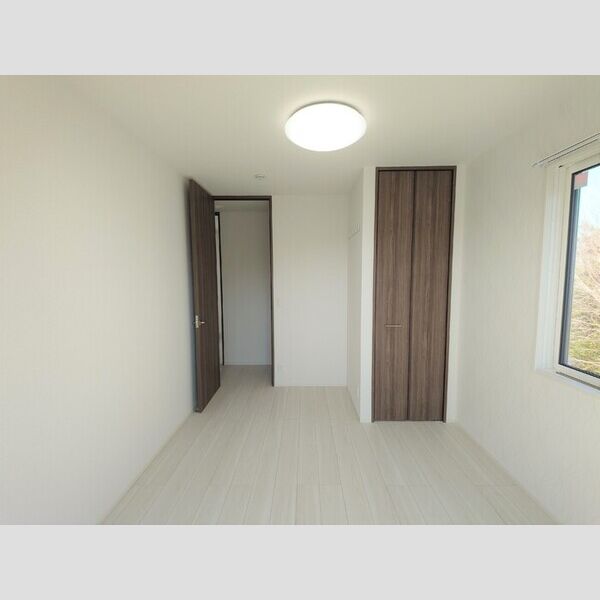 その他 (洋室5.6帖)