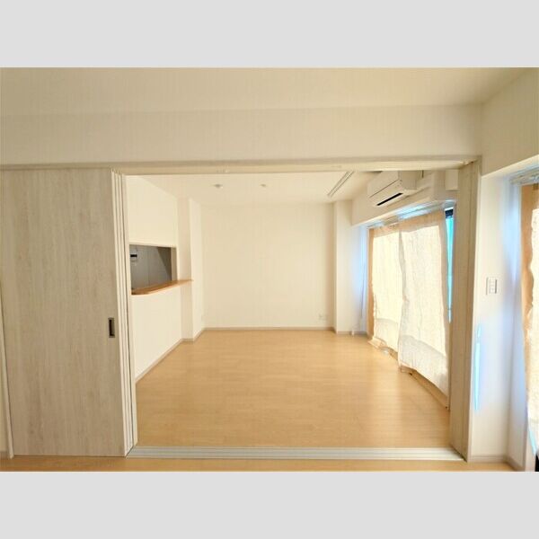 居室・リビング (LDK10.8帖(別角度))