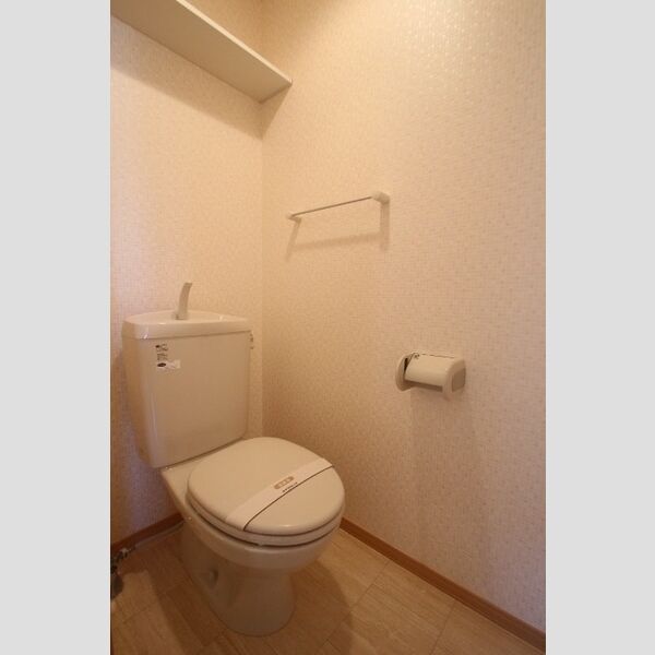 トイレ (トイレ)