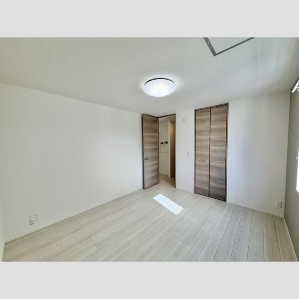 その他 (洋室7.1帖(別角度))