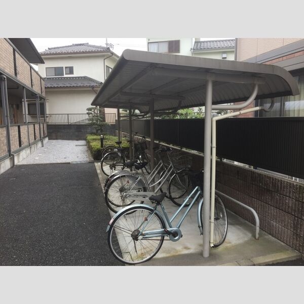 現地周辺 (屋根付駐輪場)