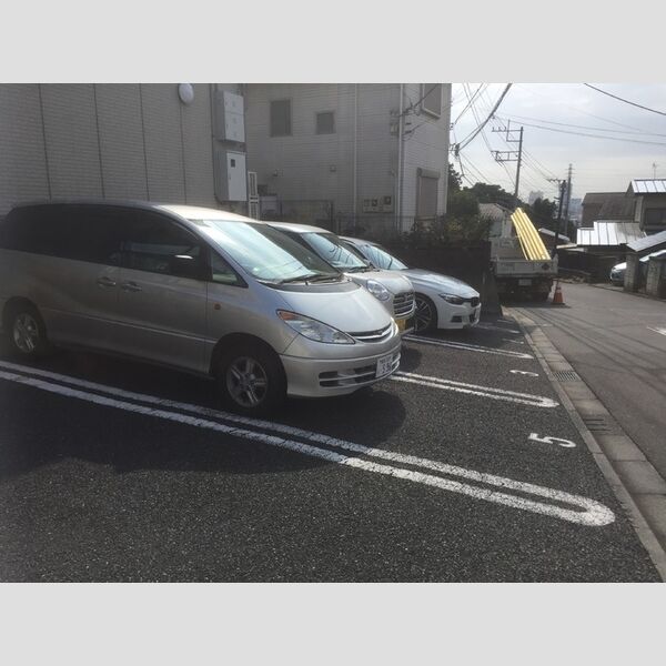 駐車場 (駐車場)