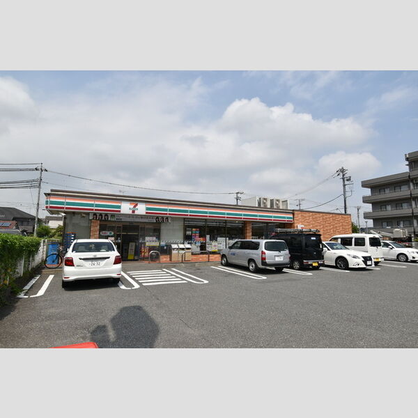 現地周辺 (セブンイレブン日野税務署前店(698m))