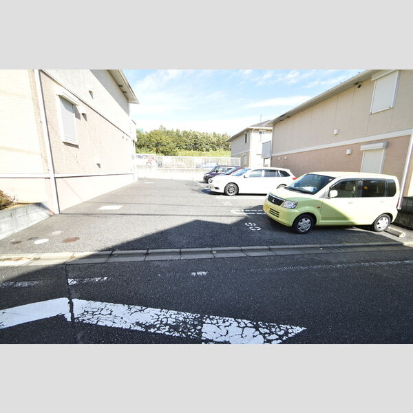 駐車場 (駐車場)