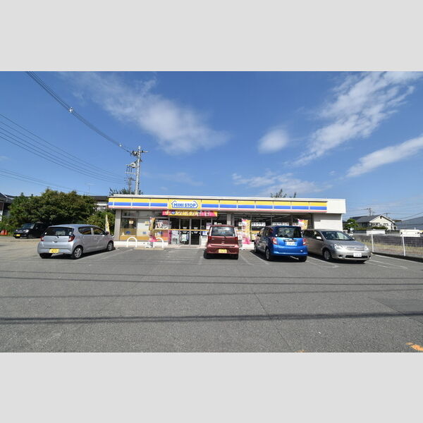 現地周辺 (ミニストップ日野栄町店)