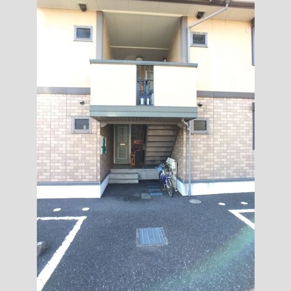 エントランス (建物入り口)
