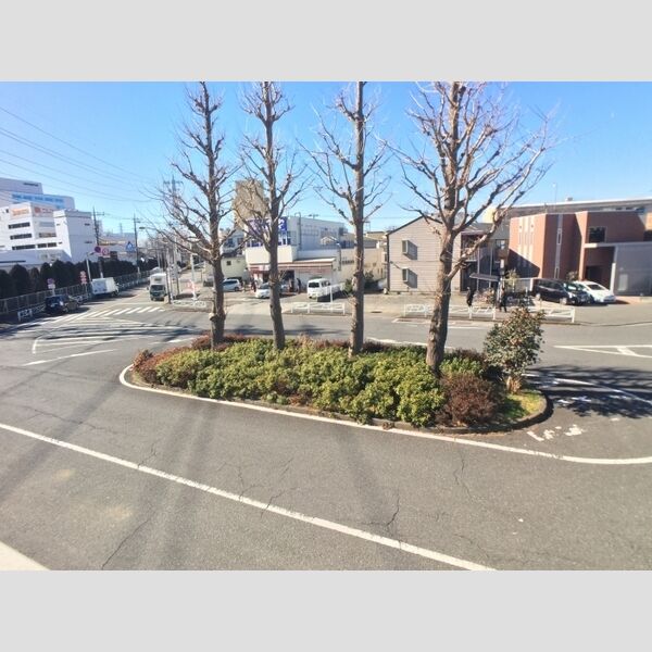 現地周辺 (JR八高線北八王子駅前(2017.3月撮影))