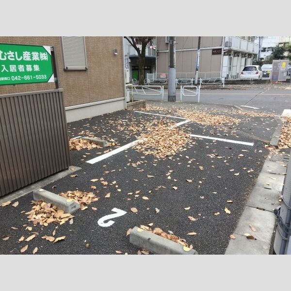 駐車場 (駐車場)