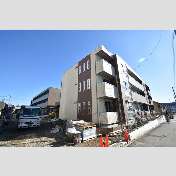現地周辺 (建物外観(建設中です))
