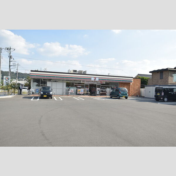 現地周辺 (セブンイレブン日野豊田2丁目店(340m))
