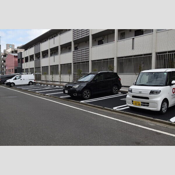 駐車場 (駐車場)