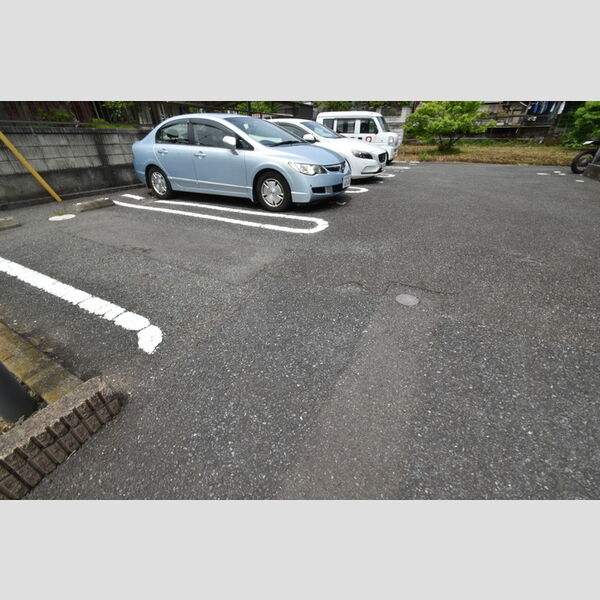 駐車場 (駐輪場)