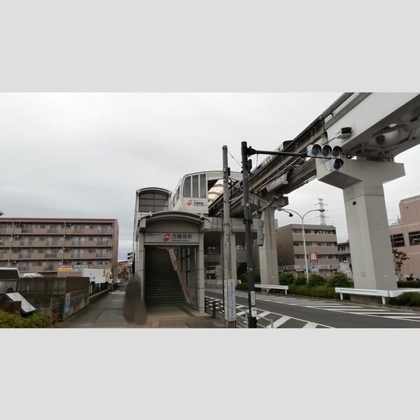 現地周辺 (万願寺駅)