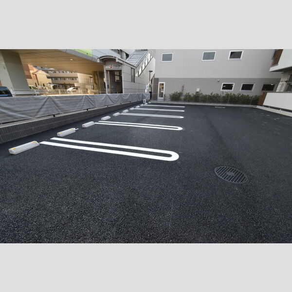 駐車場 (駐車場)