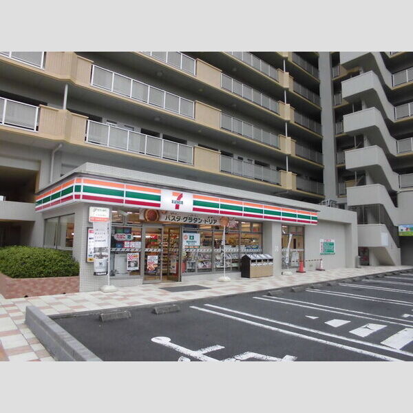 現地周辺 (セブンイレブン町田多摩境駅前店(495m))