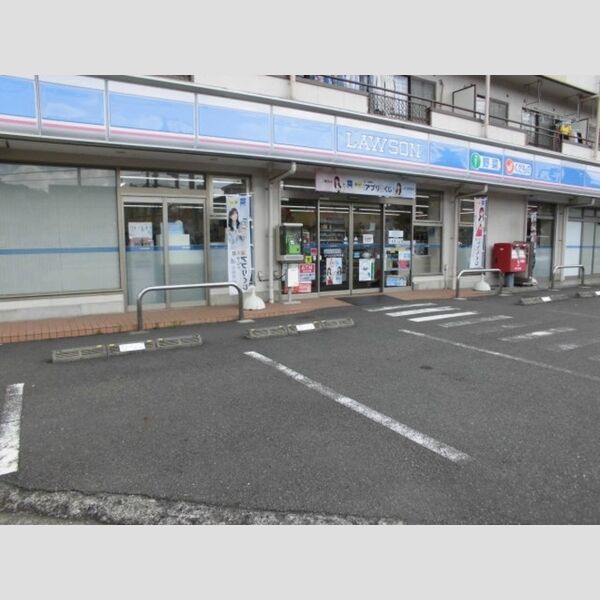 現地周辺 (ローソン八王子松木店)