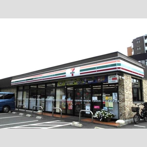 現地周辺 (セブンイレブン八王子松木北店)