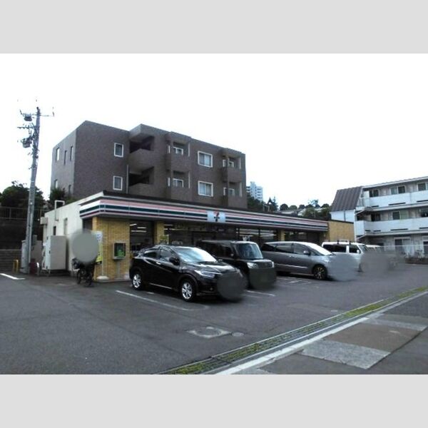 現地周辺 (セブンイレブン八王子松木店)