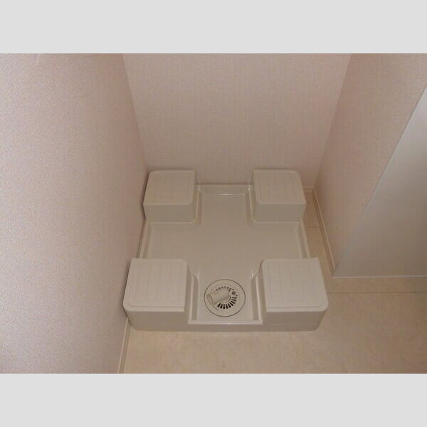 洗面所 (洗濯機用防水パン)
