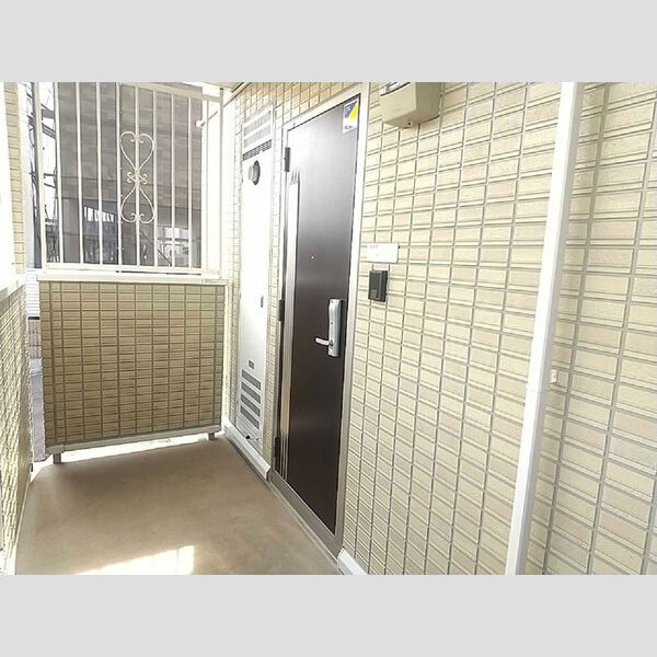 玄関 (玄関)