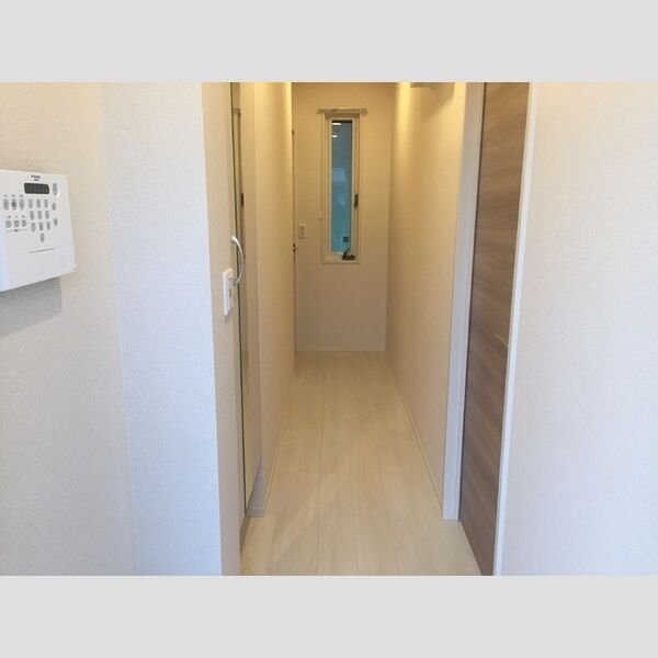 玄関 (玄関ホール)