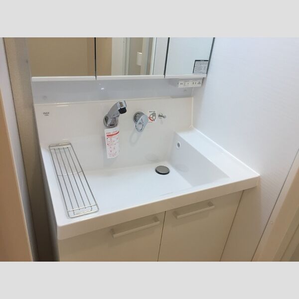 洗面所 (洗髪洗面化粧台)