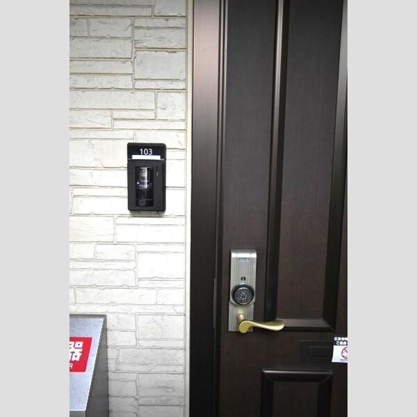 玄関 (カードキー)