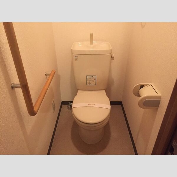 トイレ (トイレ)