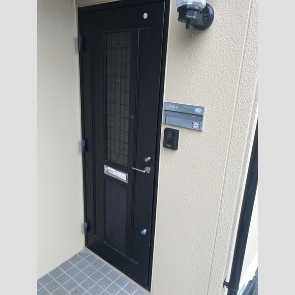 玄関 (玄関ドア)