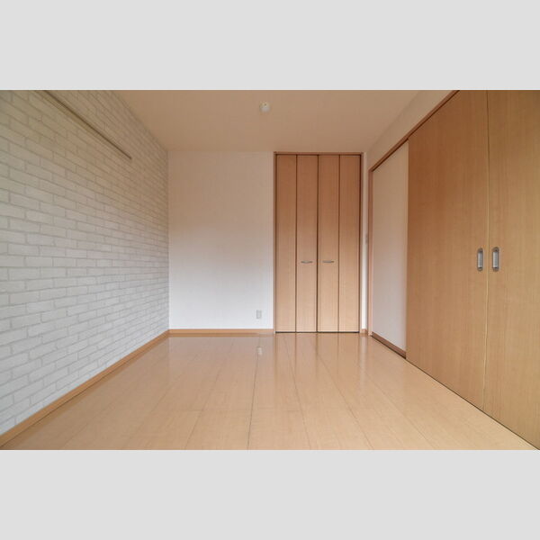 その他 (バルコニー側洋室6帖)