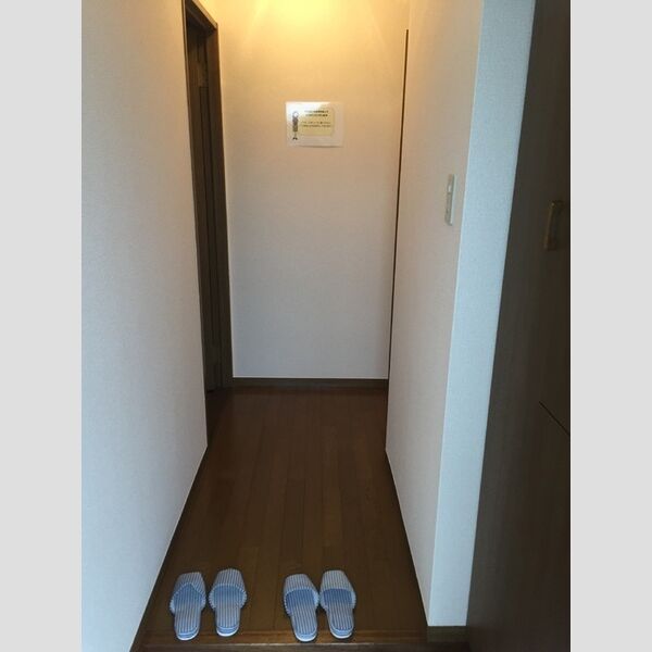 玄関 (玄関ホール)