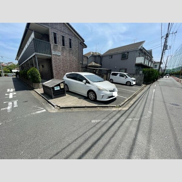 駐車場 (駐車場)