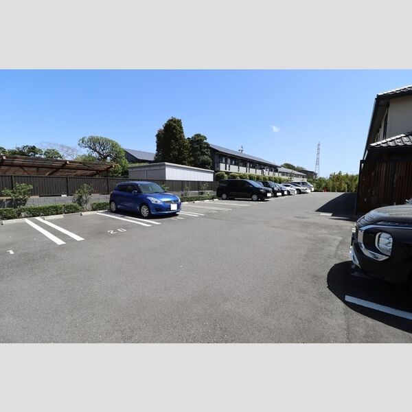 駐車場 (駐車場)